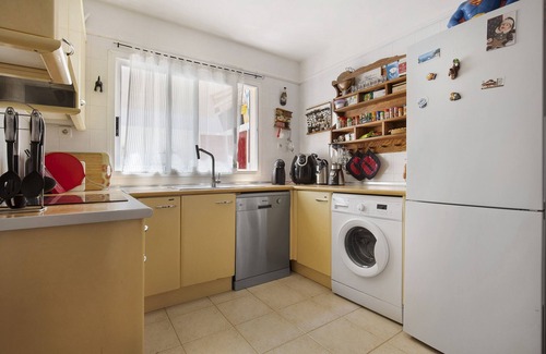 Puerto del Rosario House | Vacation Home 'Casa Nino Cueva' with Private Terrace & Wi-Fi