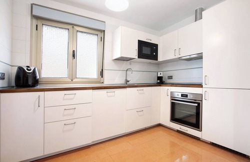 Puerto del Rosario House | Vacation Home 'Casa Rosi 2' with Sea View and Wi-Fi