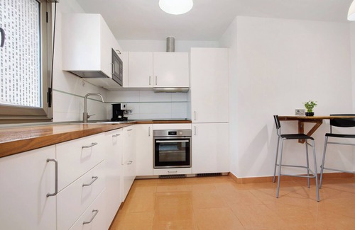 Puerto del Rosario House | Vacation Home 'Casa Rosi 2' with Sea View and Wi-Fi