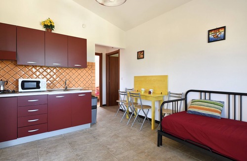 Tertenia House | Vacation Home 'Appartamento Sole 1' with Sea View, Garden