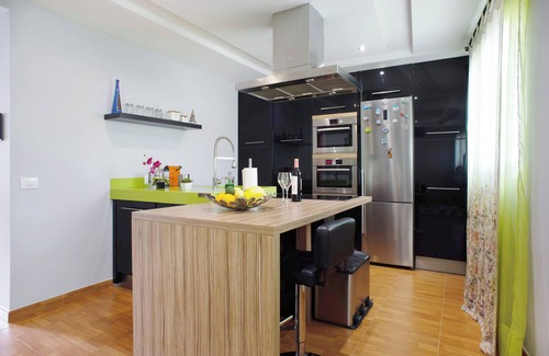 Las Vegas House | Vacation Home 'Atico Las Vegas' with Sea View, Whirlpool and Wi-Fi