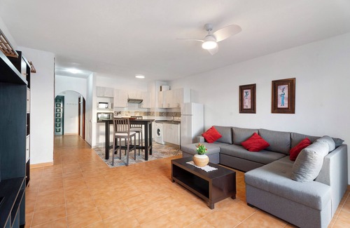 Callao Salvaje House | Vacation Home "Casa Laly" with Sea View, Private Terrace & Wi-Fi