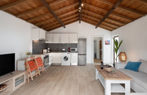 Guia de Isora House | Vacation Home 'Casa Joy' with Sea View, Wi-Fi and Air Conditioning