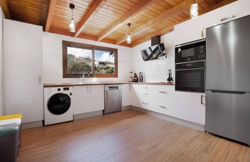 Betancuria House | Vacation Home 'Casa Milagrito Betancuria' with Terraces & Wi-Fi