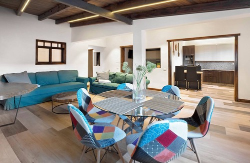 Candelaria House | Vacation Home "Casa Miranda" with Whirlpool & Wi-Fi