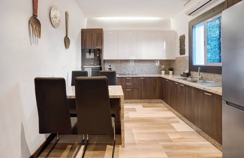 Candelaria House | Vacation Home "Casa Miranda" with Whirlpool & Wi-Fi