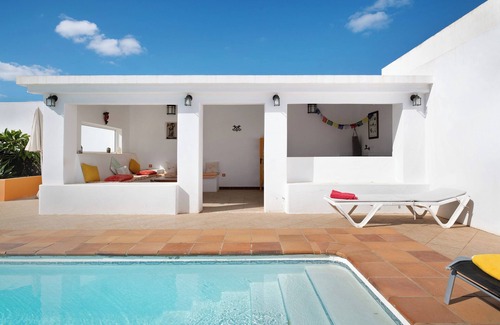 Tias House | Vacation Home "Casa Sol y Mar Tías" with Sea View, Shared Pool & Wi-Fi