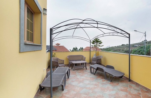 El Risco House | Vacation Home 'Casa Yaraina' with Sea View, Wi-Fi and Air Conditioning