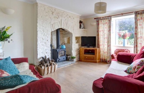 Margam House | Vacation home Cilybebyll in Swansea - 5 persons, 3 bedrooms