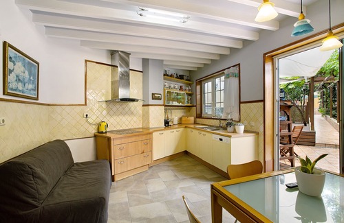 Teror House | Vacation Home 'Duplex Carmelo Y Carmela' with Private Terrace, Private Garden and Wi-Fi