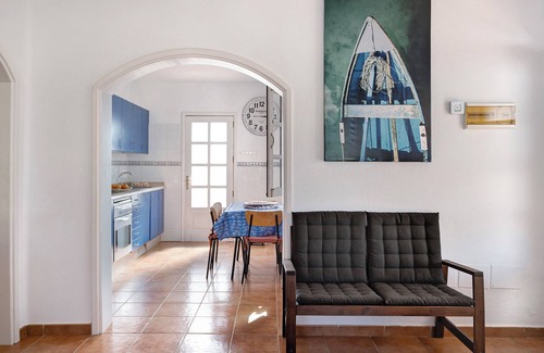 Charco del Palo House | Vacation Home "El Charco Azul" with Pool, Terrace & Wi-Fi