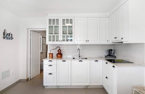 El Golfo House | Vacation Home 'El Pasero' with Mountain View, Private Terrace and Wi-Fi