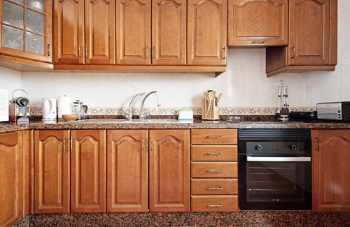 Santa Barbara House | Vacation Home 'Santa Barbara 110' with Sea View, Garden, Terrace & Wi-Fi