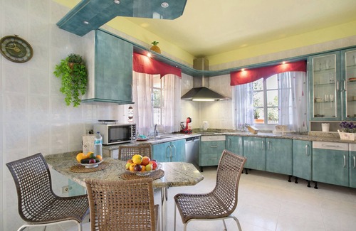 Candelaria House | Vacation Home 'Eveas' with Private Pool, Private Terrace and Wi-Fi