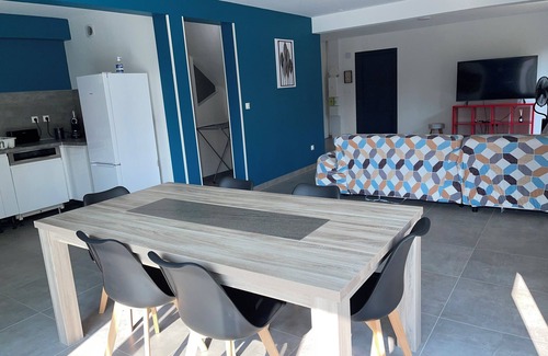 Joue-les-Tours House | Vacation home, family, friends or business trip.