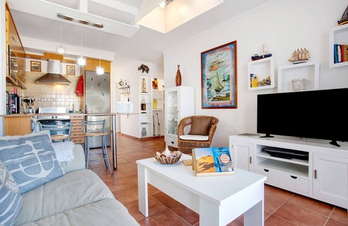 Puerto del Rosario House | Vacation Home 'Ferry' with Sea View, Private Terrace and Wi-Fi