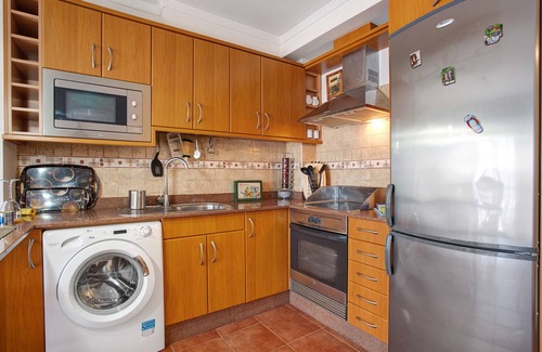 Puerto del Rosario House | Vacation Home 'Ferry' with Sea View, Private Terrace and Wi-Fi