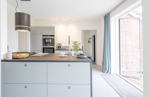 Toenning House | Vacation home Fischerhaus in Tönning for up to 6 people