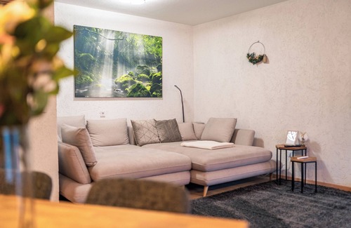 Rosenheim House | Vacation home for 9 people/billiards/fitness/garden