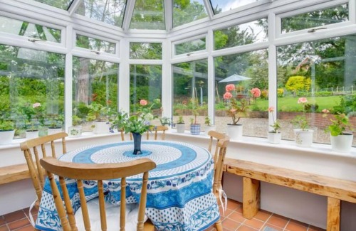 Maidstone House | Vacation home Hunton Hill Granary in Maidstone - 5 persons, 2 bedrooms