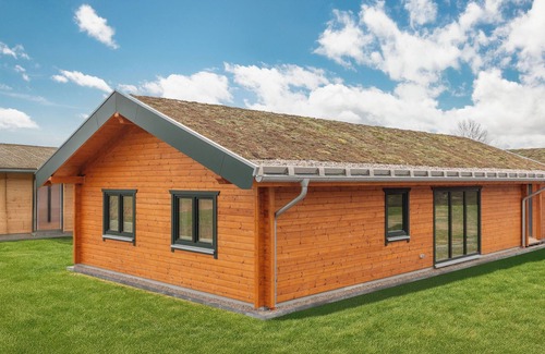 Kating House | Vacation home "Huus Uul" in Kating for up to 6 people