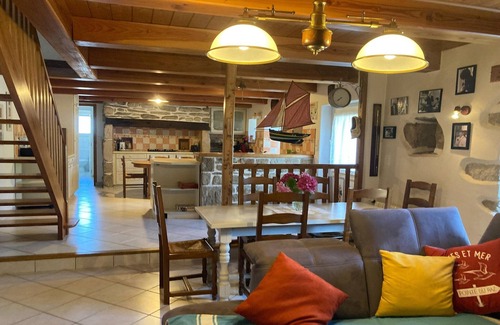 Primelin House | Vacation Home in Brittany near Pointe du Raz