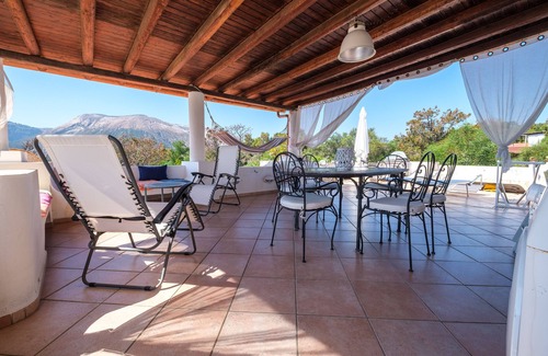 Vulcanello House | Vacation Home "Jerà C18 Bis Vista Mare" with Sea View, Private Terraces & Wi-Fi