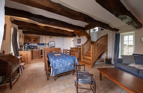 Surzur House | Vacation Home "Le Cosquer Sur Zur" with Private Terrace & Private Garden