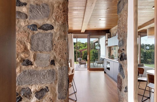 Telde House | Vacation Home 'Lis - Finca La Suerte Grande' with Mountain View, Private Terrace and Wi-Fi