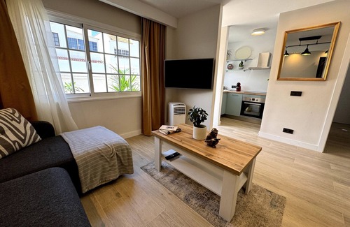 Los Silos House | Vacation Home 'Mar Y Montaña' with Mountain View, Wi-Fi and Air Conditioning