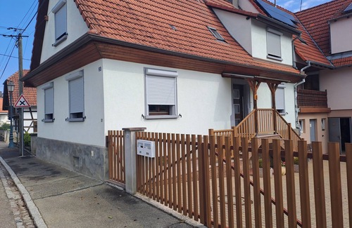 Aschbach House | Vacation Home "Maurer" with Private Terrace, Shared Garden & Wi-Fi