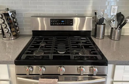 Southwest Anaheim House | Vacation Home near Disneyland