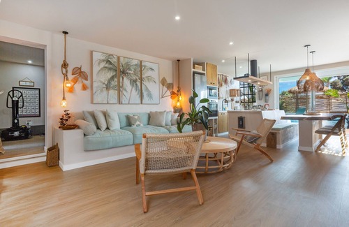 Chayofa House | Vacation Home 'Oceania B' with Sea View, Wi-Fi and Air Conditioning