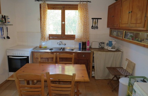 Aigialeia House | Vacation home olive garden in Greece