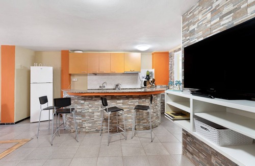 Pozo Izquierda House | Vacation Home "Sweet Home Pozo Izquierdo 2" with Sea View, Private Balcony & Wi-Fi