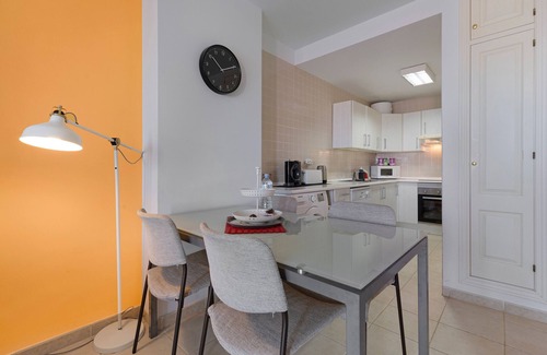 Pajara Apartment | Vacation 'Home Sweet Home with Ocean View' with Sea View, Shared Pool and Wi-Fi