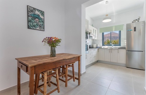 Ajuy House | Vacation Home 'Ternemoyschool' with Mountain View, Private Terrace and Wi-Fi