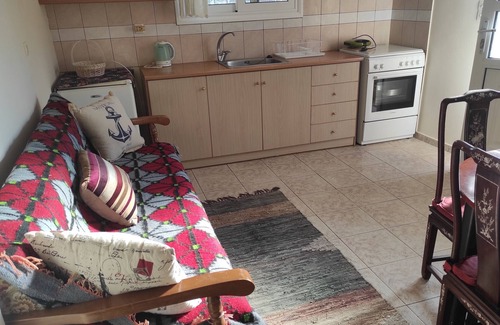 Kalavrita House | Vacation Home "Tns Apartment" with Shared Terraces, Private Balcony & Wi-Fi