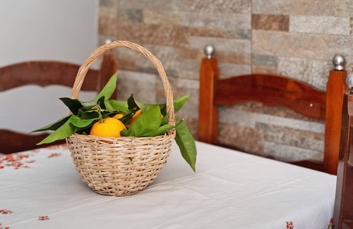 La Solana House | Vacation Home 'Vivienda V Torres 4' with Mountain View, Wi-Fi and Air Conditioning