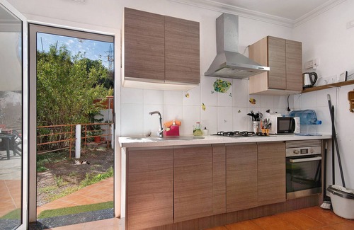 La Solana House | Vacation Home 'Vivienda V Torres 4' with Mountain View, Wi-Fi and Air Conditioning