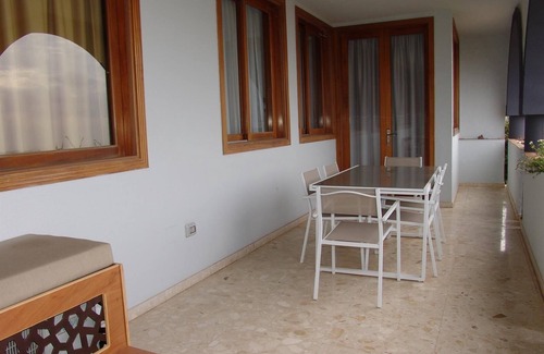 Montana la Data House | Vacation Home "Villa Bea II" with Mountain and Sea View, Wi-Fi, Garden & Terrace