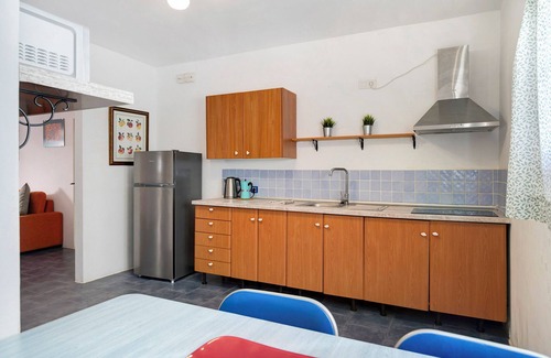 Tias House | Vacation Home 'Villa Casa Sol Y Mar' with Sea View, Private Pool and Wi-Fi