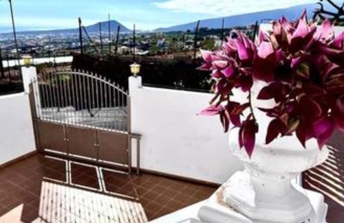 Candelaria Villa | Vacation Home "Villa Lavanda" with Sea View, Private Pool & Wi-Fi