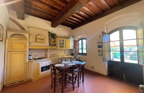 Le Piazze Apartment | Vacation Home VILLAGE POGGIO ROSSO in the heart of Tuscany!