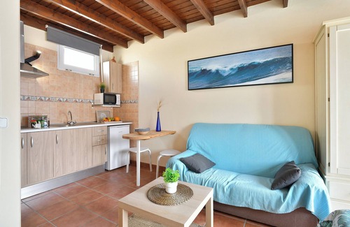 El Golfo Apartment | Vacation Home "Viviendas El Pescador - Timón" with Sea View, Private Terrace & Wi-Fi