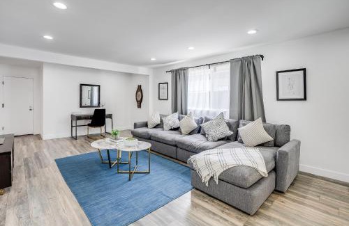 Valley Glen House | Vacation House with Pool