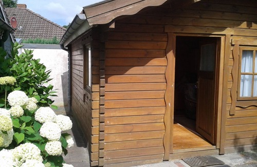 Westeraccumersiel Cabin | Vacation in a rustic vacation log cabin with flair - new shower room, beach approx. 1 km