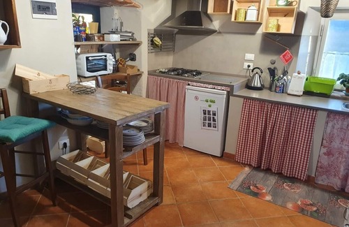 Montescudaio House | Vacation in Borgo, in the hills 2 steps from the Sea!