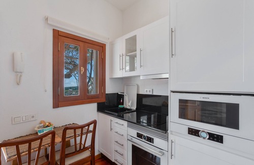 Las Lagunetas Apartment | Vacation 'Junior Suite' with Mountain View, Wi-Fi and Air Conditioning