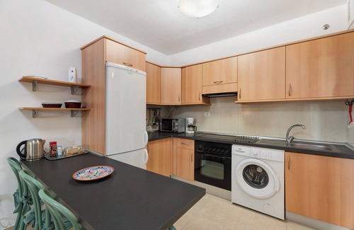 Puerto de Guimar Apartment | Vacation 'La Gomera' with Sea View, Shared Pool and Wi-Fi